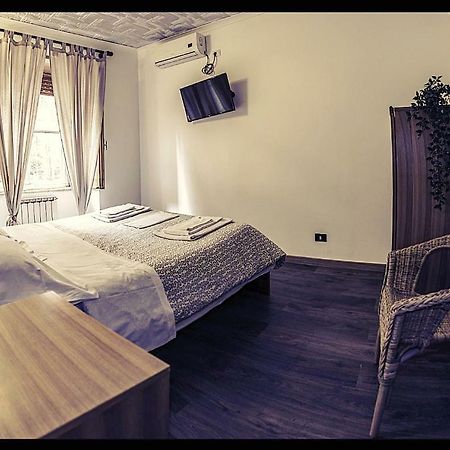 Ferienwohnung Alloggio Turistico All'Acquedotto Rom Exterior foto